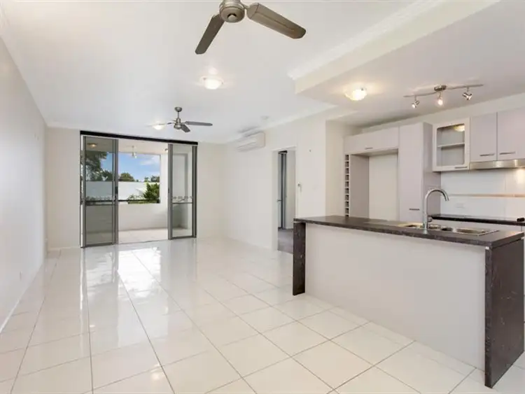25/9-11 McLean Street, Cairns North QLD 4870