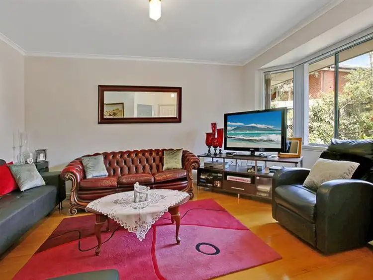 Second view of Homely townhouse listing, 4/164 Hawdon Street, Heidelberg VIC 3084