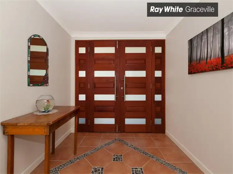 408 Cliveden Avenue, Corinda QLD 4075