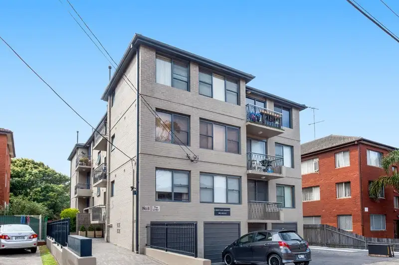 Main view of Homely unit listing, 2/6 Brittain Crescent, Hillsdale NSW 2036