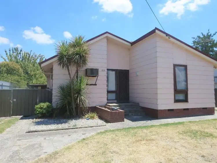 323 Turner Street, Lavington NSW 2641