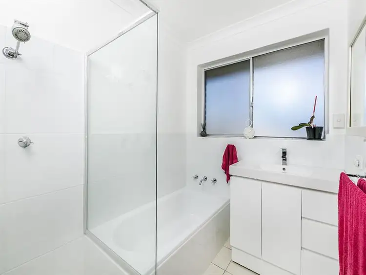 Third view of Homely unit listing, 18/101 Pacific Parade, Dee Why NSW 2099