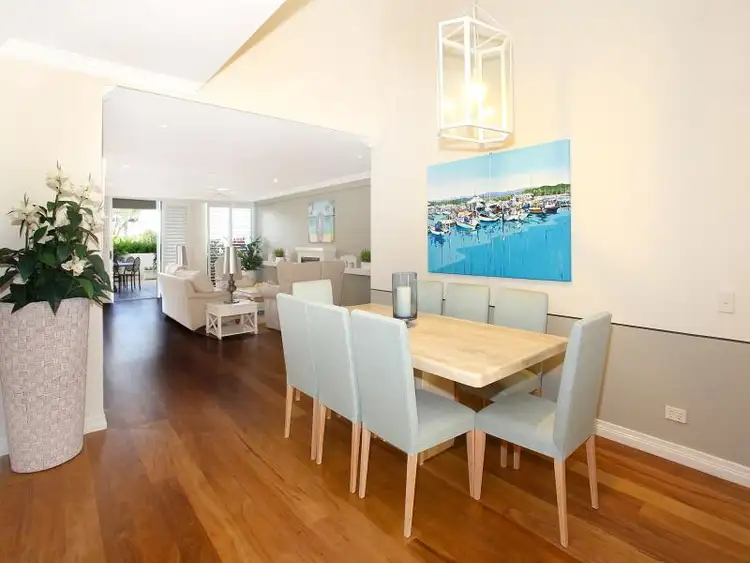 103/212 Marine Parade, Labrador QLD 4215