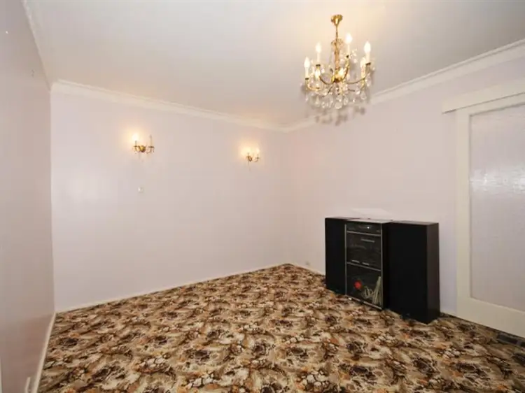 Fourth view of Homely house listing, 4 WILHELMINA Court, Croydon VIC 3136