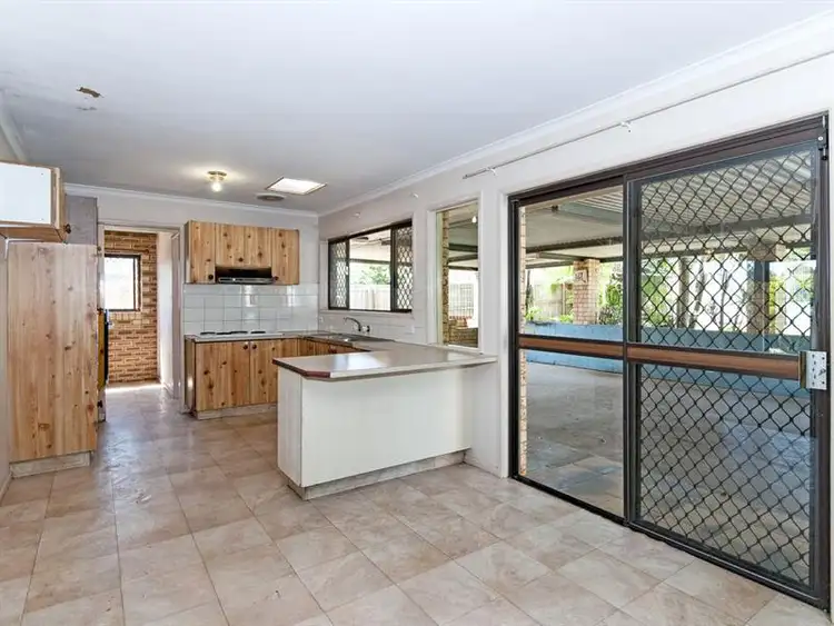 Fifth view of Homely house listing, 10 Whissen Court, Collingwood Park QLD 4301