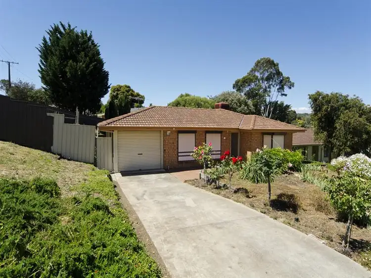 1 Regents Close, Hackham SA 5163