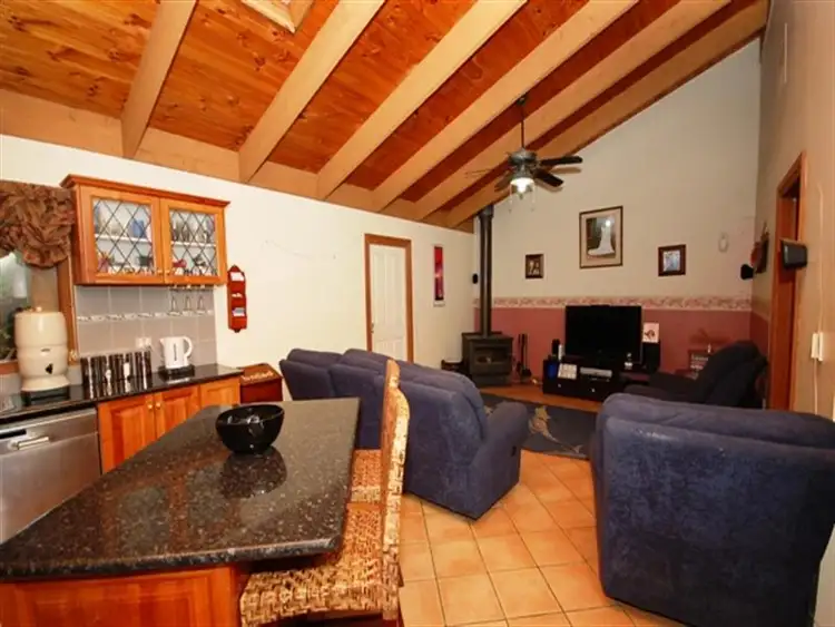 Sixth view of Homely house listing, 2 Aqueduct Avenue, Mount Evelyn VIC 3796