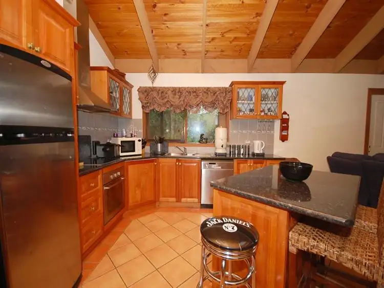 2 Aqueduct Avenue, Mount Evelyn VIC 3796