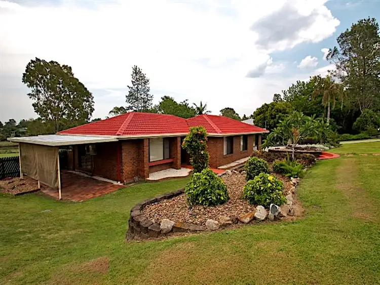 Second view of Homely house listing, 33 ISLANDVIEW Street, Barellan Point QLD 4306