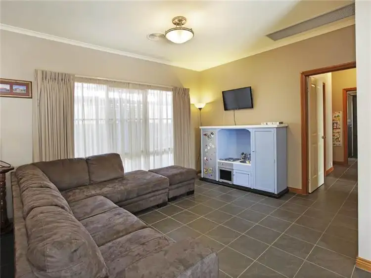 Fifth view of Homely house listing, 8 Sherwood Grove, Lara VIC 3212