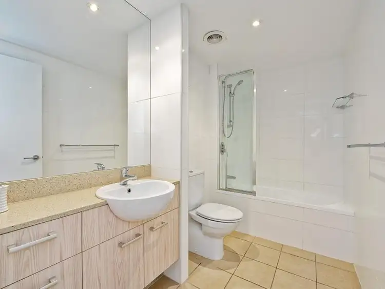 Seventh view of Homely apartment listing, 51 HOPE Street, Spring Hill QLD 4000