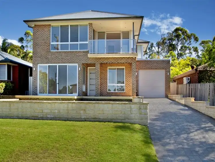 4 Annesley Avenue, Stanwell Tops NSW 2508