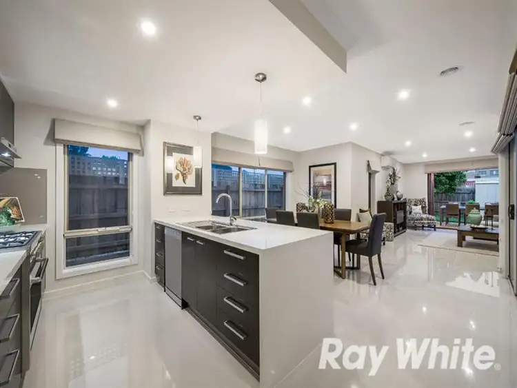 Seventh view of Homely house listing, 3 Kingsley Crescent, Mont Albert VIC 3127
