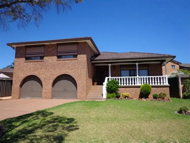 7 Curran Street, Prairiewood NSW 2176