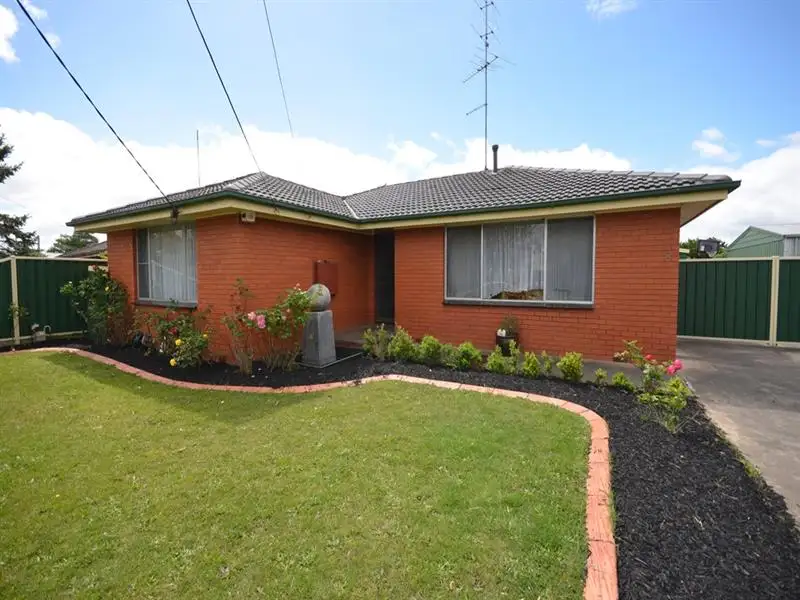 Main view of Homely house listing, 8 Bevtre Street, Sebastopol VIC 3356