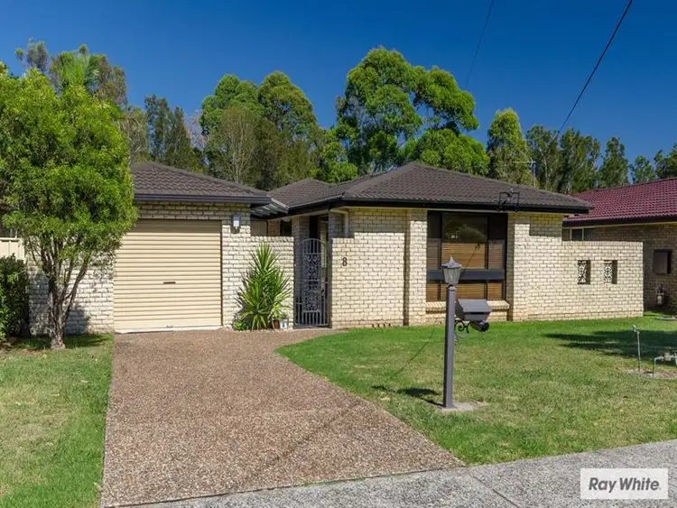 8 Manuka Avenue, Dapto NSW 2530
