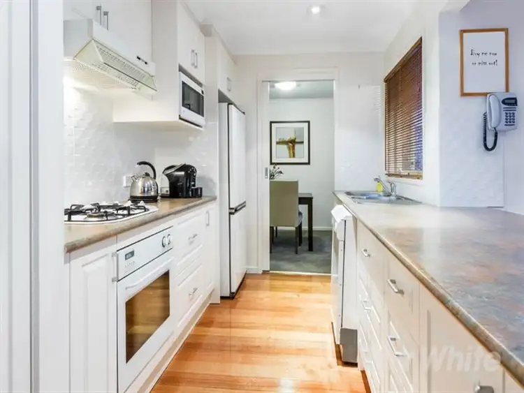 Second view of Homely house listing, 6 Lennox Court, Scoresby VIC 3179
