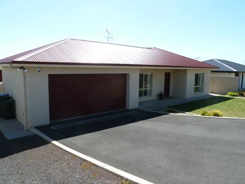 Main view of Homely house listing, 3 Mayflower Court, Mount Gambier SA 5290