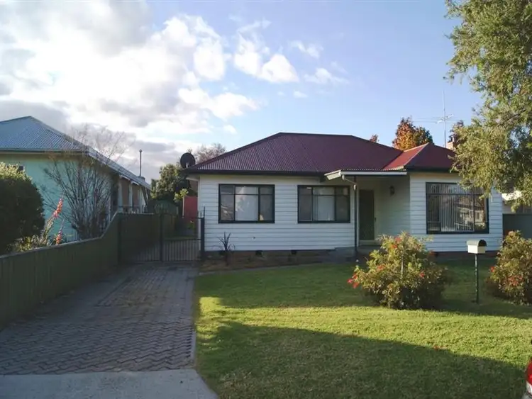 250 Kooba Street, North Albury NSW 2640