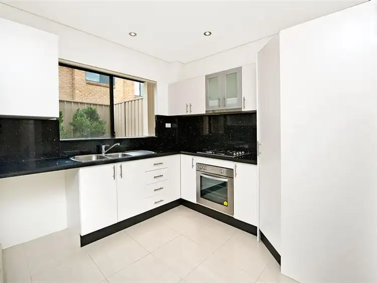 Third view of Homely apartment listing, 2/31 New Orleans Crescent, Maroubra NSW 2035