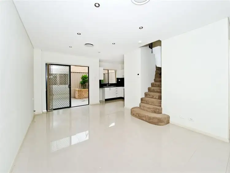 Second view of Homely apartment listing, 2/31 New Orleans Crescent, Maroubra NSW 2035