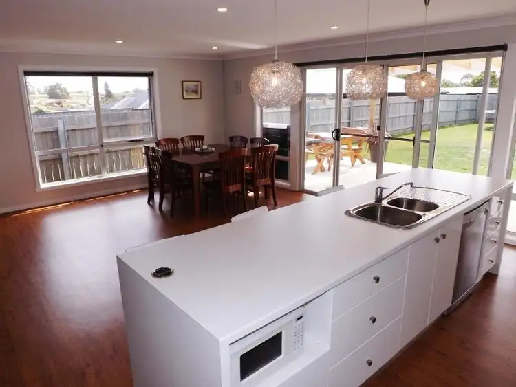 Sixth view of Homely house listing, 15 Berkshire Parade, Penguin TAS 7316