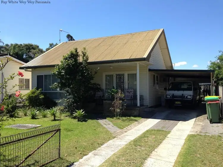 33 Terry Avenue, Woy Woy NSW 2256
