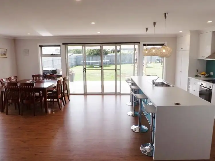 Fifth view of Homely house listing, 15 Berkshire Parade, Penguin TAS 7316