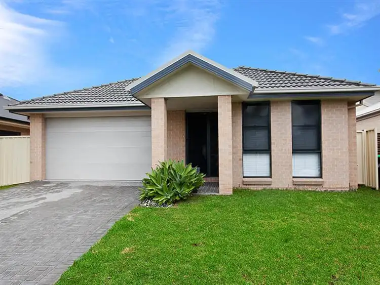 27 Hennesy Street, Flinders NSW 2529