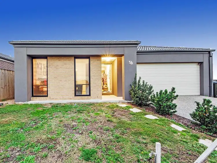 16 Mannikins Way, Truganina VIC 3027