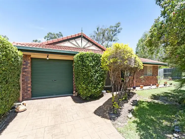 1 Clarence Place, Forest Lake QLD 4078