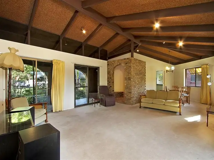 Second view of Homely house listing, 4 Manara Place, Eight Mile Plains QLD 4113