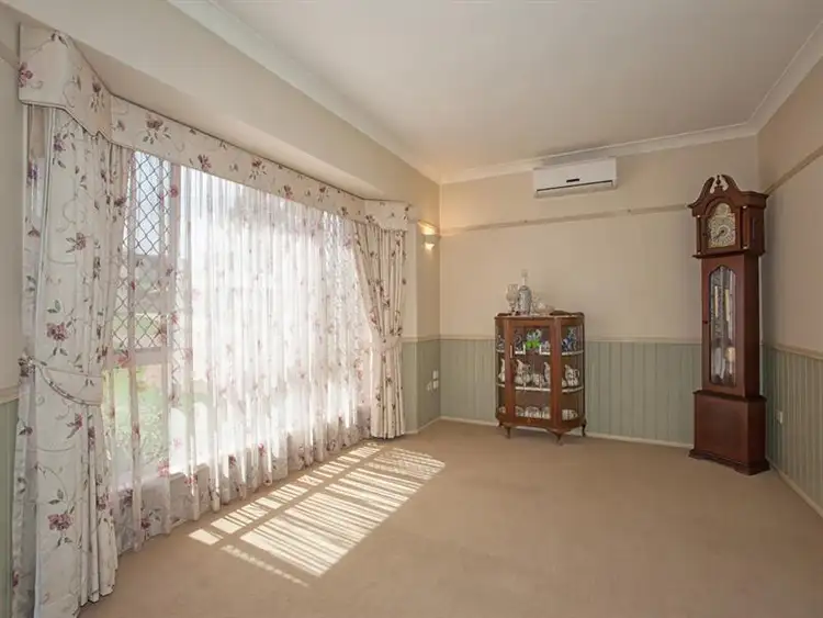 Second view of Homely house listing, 10 Hillcrest Court, Kearneys Spring QLD 4350