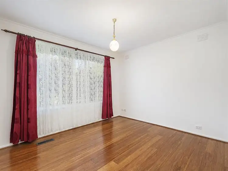 Seventh view of Homely house listing, 5 Kolonga Court, Greensborough VIC 3088