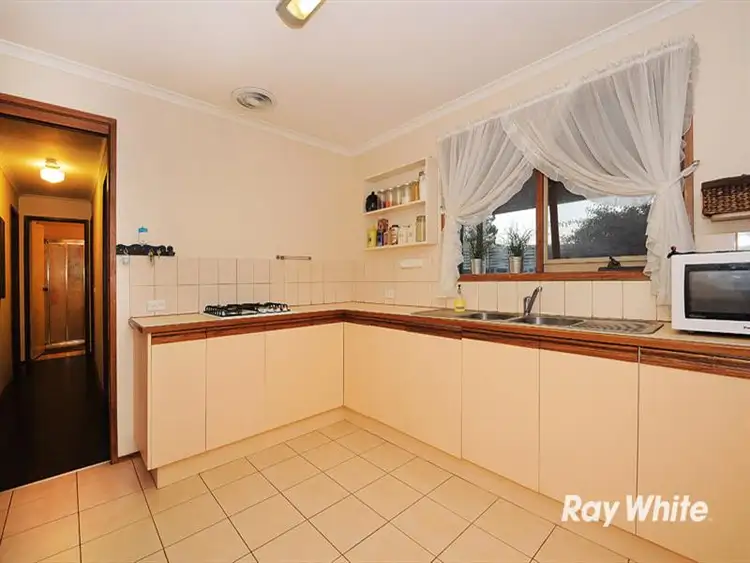 Fifth view of Homely unit listing, 1/4 Blueberry Close, Cranbourne North VIC 3977