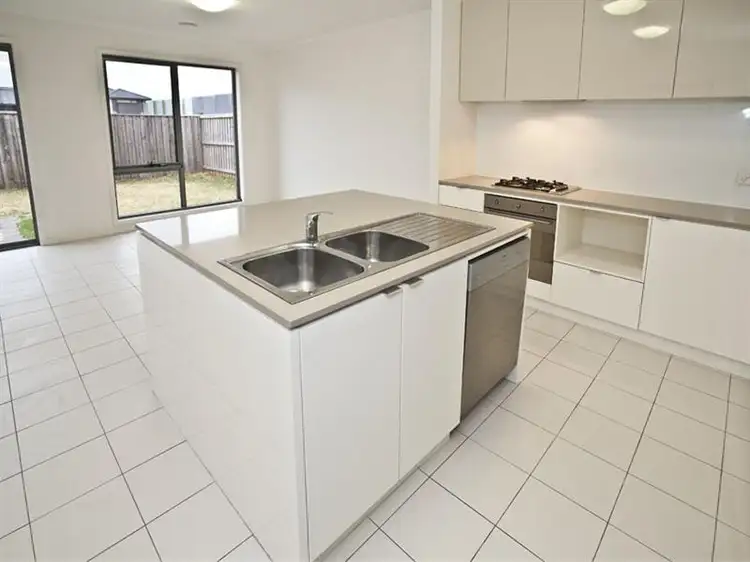 Second view of Homely house listing, 39 Brunton Crescent, Mulgrave VIC 3170