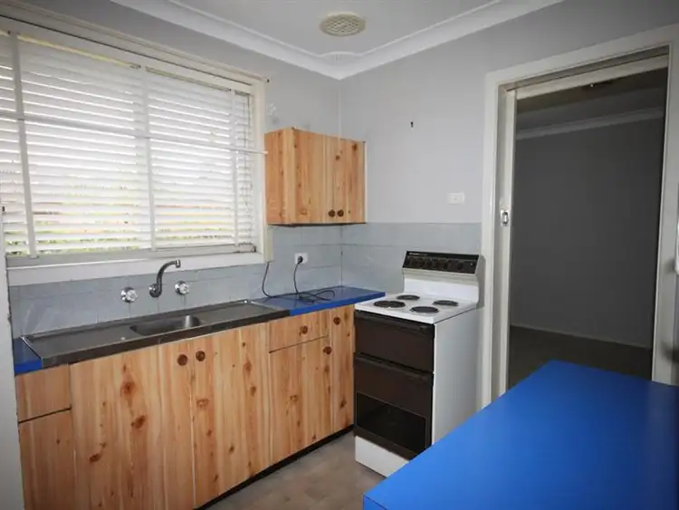 Fifth view of Homely house listing, 10 Larool Street, Tamworth NSW 2340