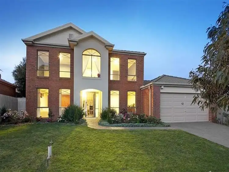 12 SUNDIAL Court, Berwick VIC 3806