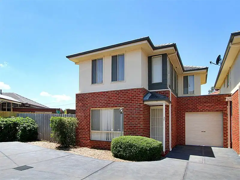 Main view of Homely townhouse listing, 37/90 Edgars Road, Thomastown VIC 3074