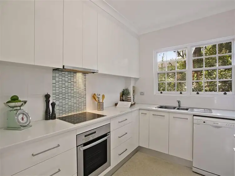 Third view of Homely apartment listing, 8/11-17 Selwyn Street, Wollstonecraft NSW 2065