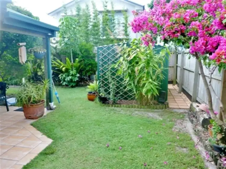 Second view of Homely other listing, 2/9 Acanthus Avenue, Burleigh Heads QLD 4220