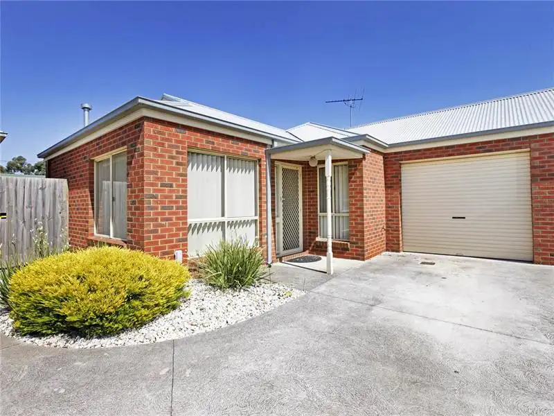 Main view of Homely house listing, 2/5-7 Altair Avenue, Lara VIC 3212