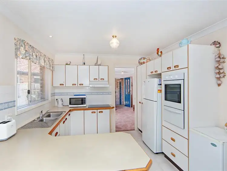 Sixth view of Homely house listing, 2/8 Laird Close, Shelly Beach NSW 2261