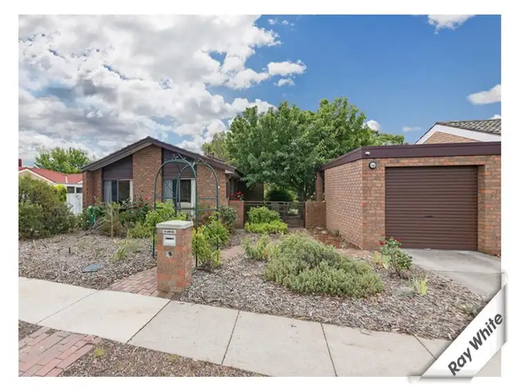 6 Wiburd Street, Banks ACT 2906