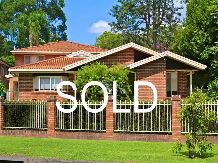 Second view of Homely house listing, 1/38 Steyne Road, Saratoga NSW 2251