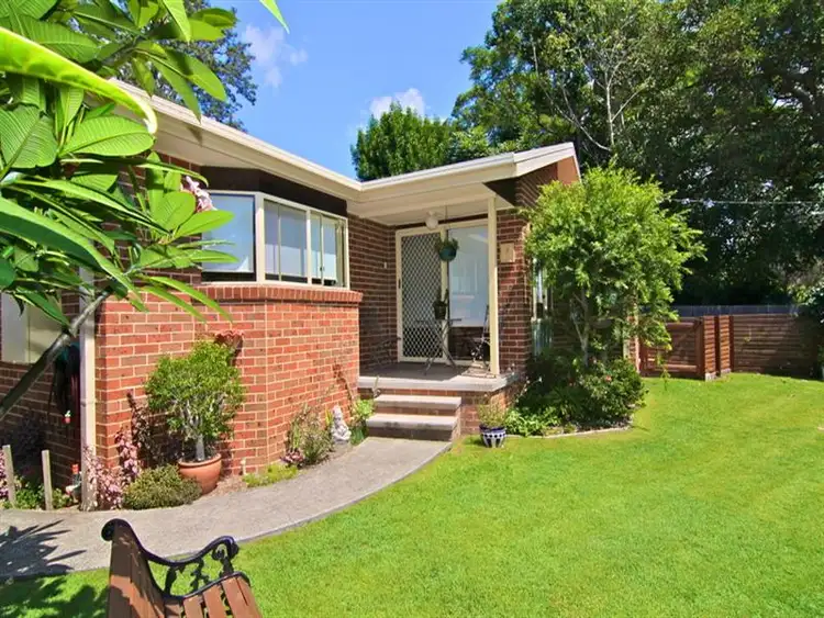 Third view of Homely house listing, 1/38 Steyne Road, Saratoga NSW 2251