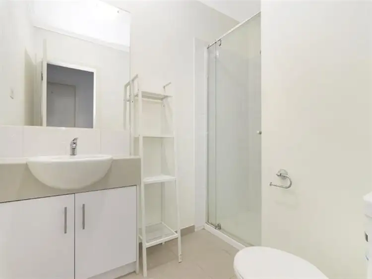 Sixth view of Homely unit listing, 68 Quarry Circuit, Coburg VIC 3058