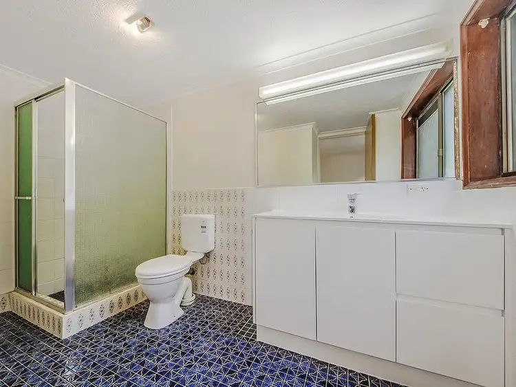 Seventh view of Homely unit listing, 1/268 Marine Parade, Labrador QLD 4215