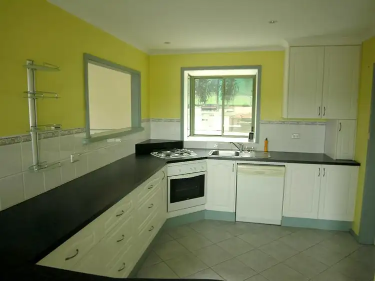 Fourth view of Homely house listing, 15 Carolanne Court, Mooroolbark VIC 3138