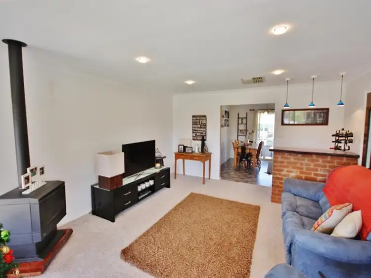 Fifth view of Homely house listing, 17 Petticoat Lane, Young NSW 2594